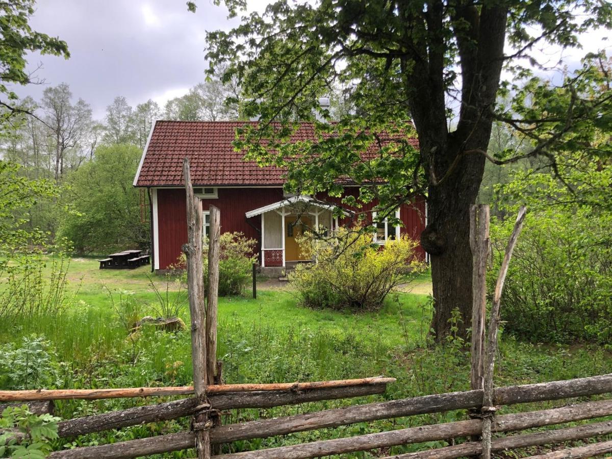 Vandrarhem Svaenoe Hillerstorp Exterior photo